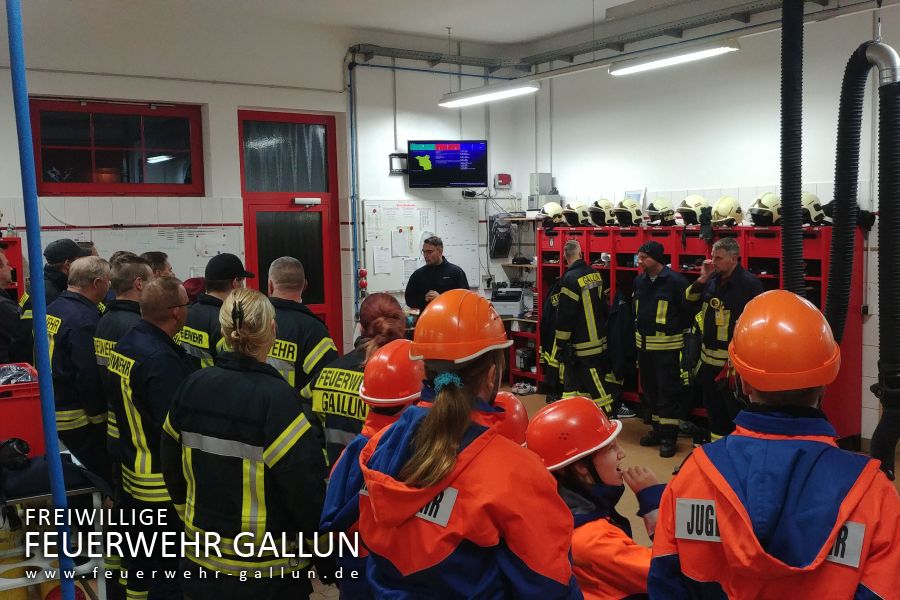 Berufsfeuerwehr-Wochenende unserer Jugendfeuerwehr